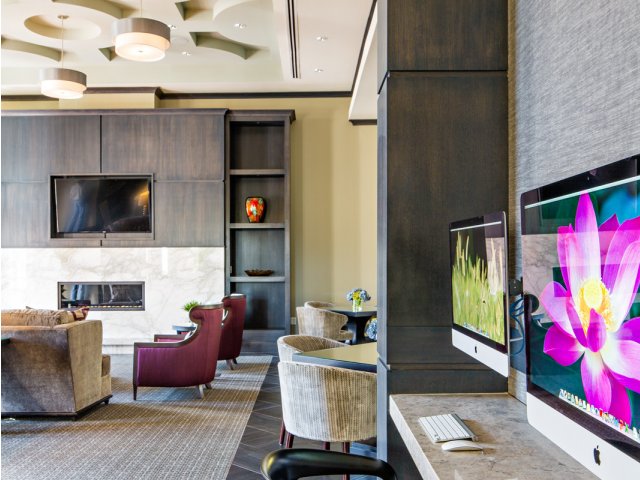 Check your email or check in for your next flight by using one of the computers available in The Clubhouse.