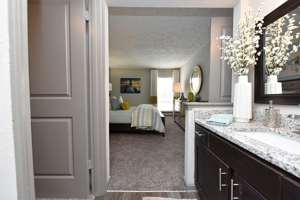 District at Hurstbourne Image 5