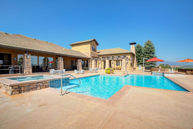 Resort at University Park Apartment Homes Image 32