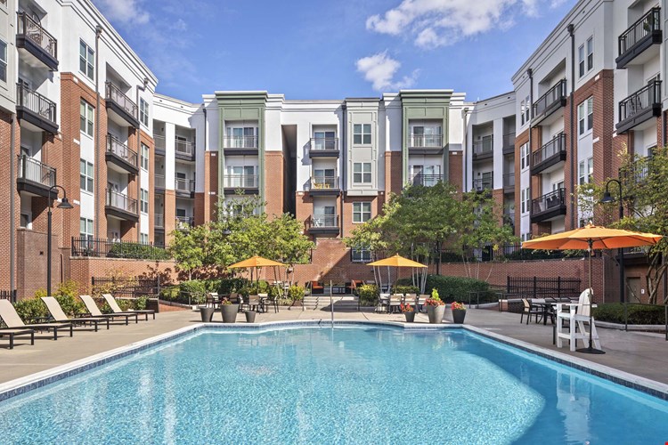 Camden College Park Image 25