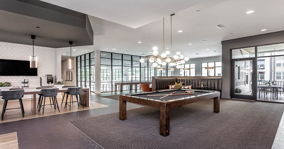 Aviation Crossing  Image 8