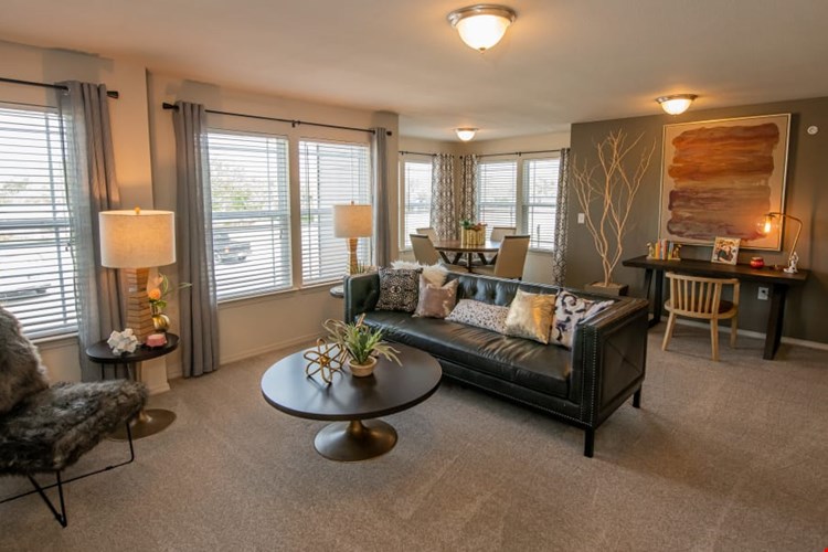 Cottages at Crestview Image 13