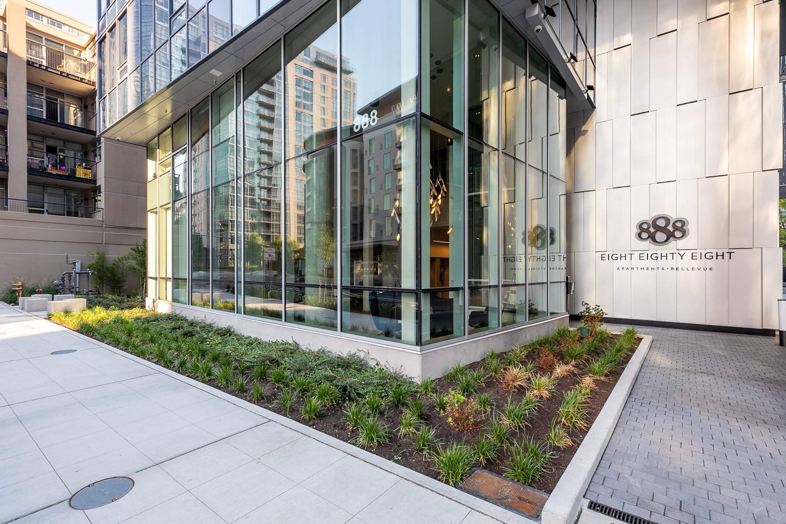 888 Bellevue Image 16