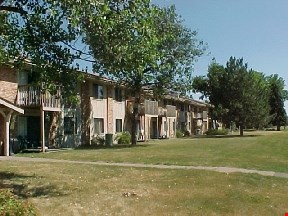 Evergreen Park Manor Image 7