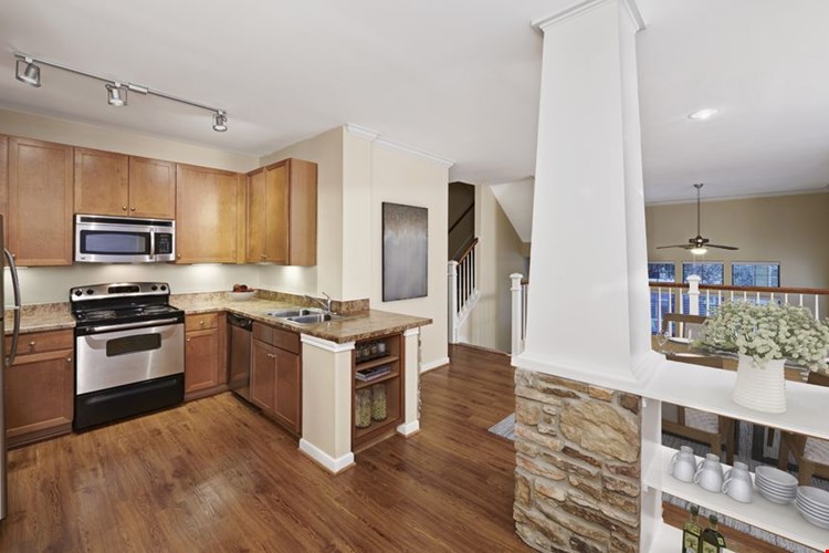 Camden Whispering Oaks Image 8