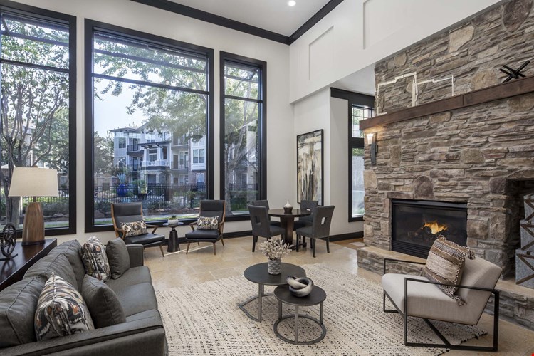 Camden Whispering Oaks Image 23