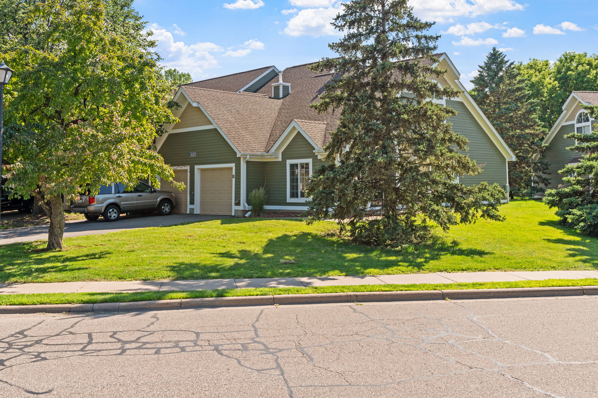 Bass Lake Hills Townhomes Image 48
