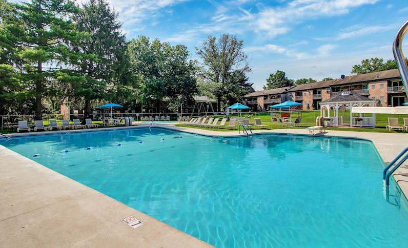 Springetts Apartments Image 3