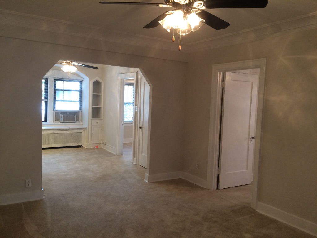 Plaza Apartment Center Image 16