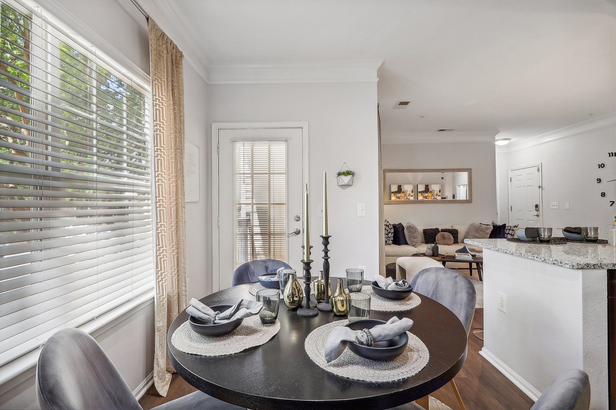 Lincoln at Fair Oaks Image 2