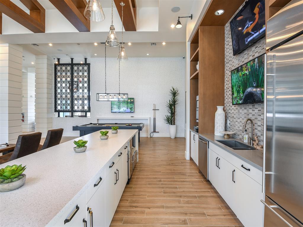 Lenox at Bloomingdale Image 18