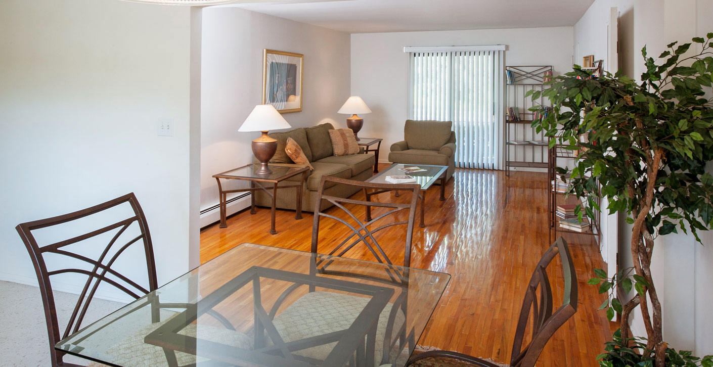 Cedar Arms Apartments Image 3