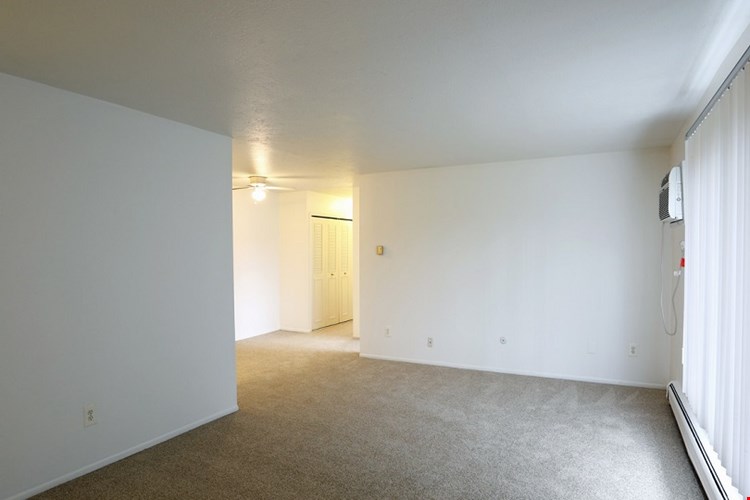 Hawthorne Club Image 4