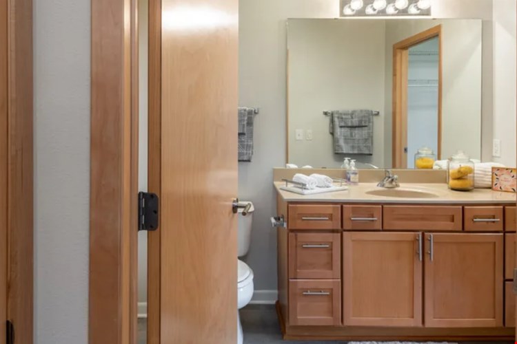 Bayshore Place Image 8