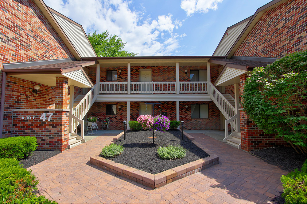 Hollandale Apartments Image 1