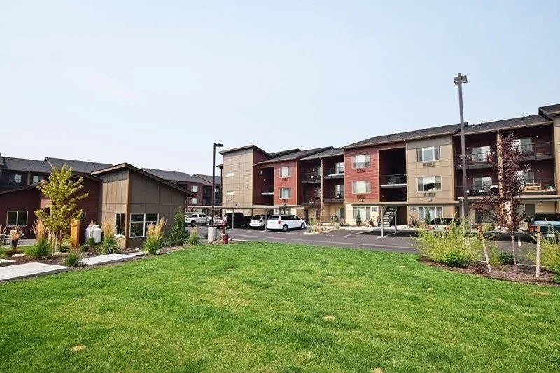 Bellevue Crossing Image 18