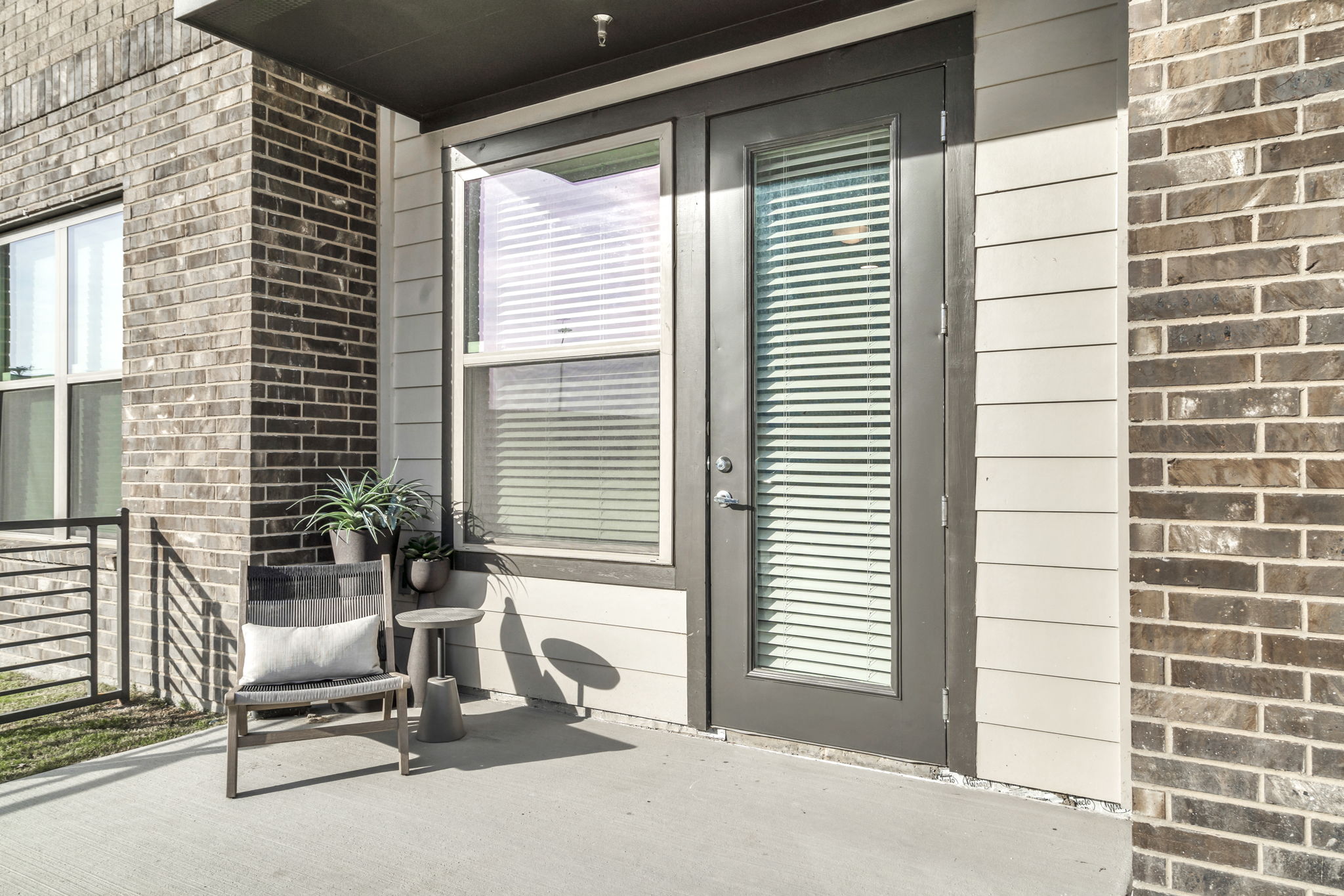 Axis Grand Crossing Image 35