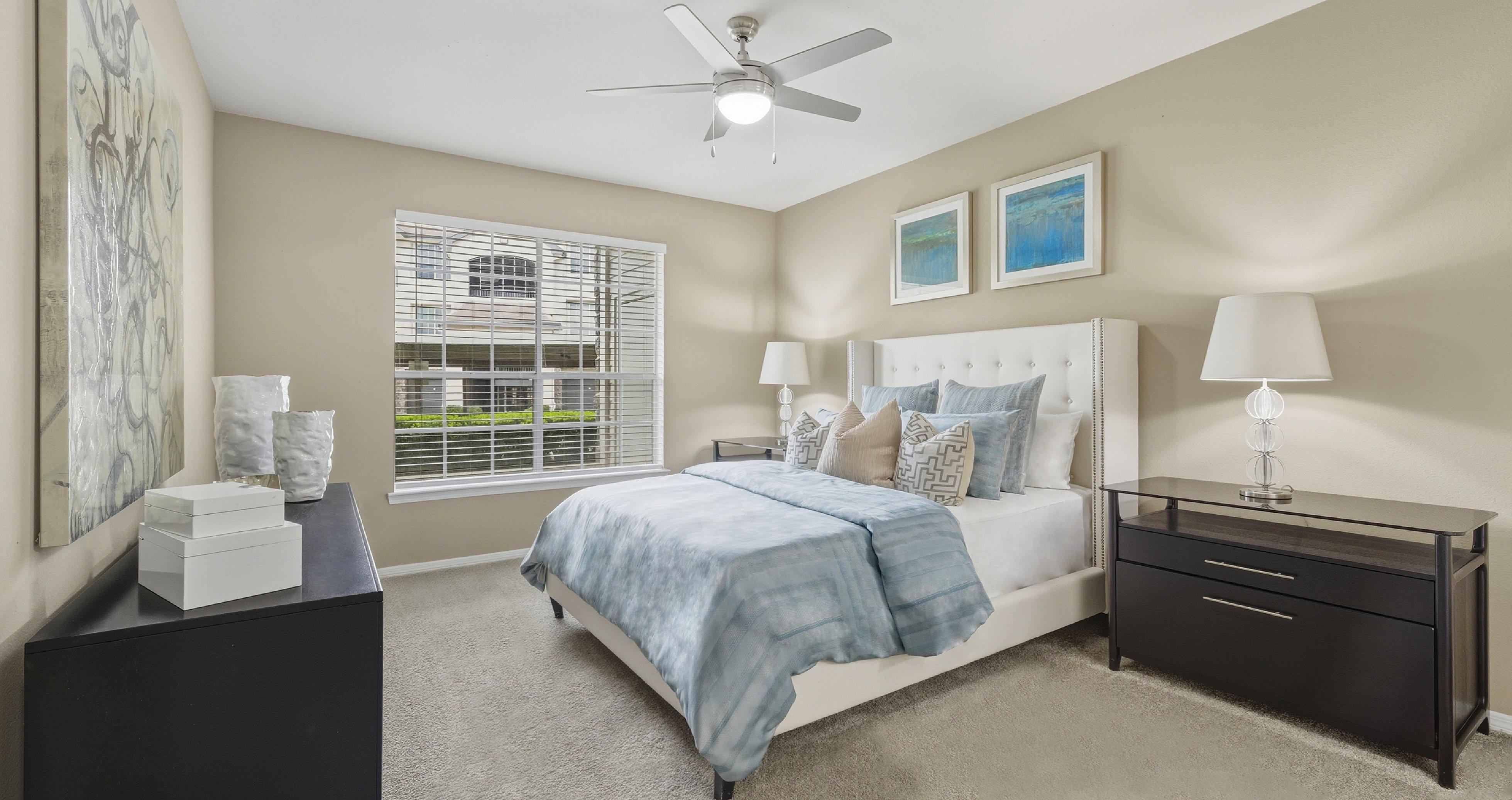 Village on the Parkway Apartments Image 16