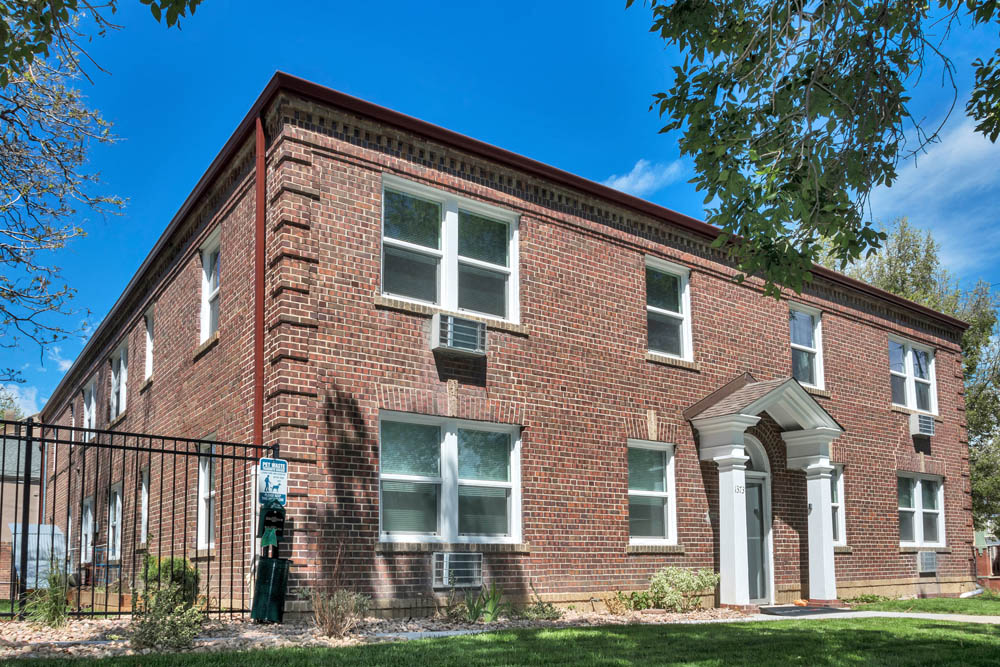 1357 & 1373 Cook Image 2