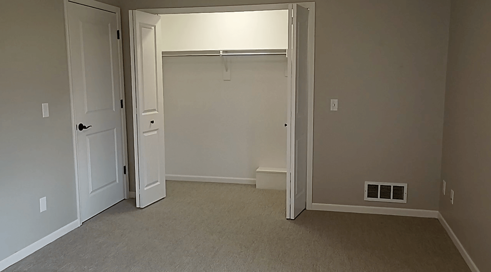 Prentiss Pointe Apartments Image 144