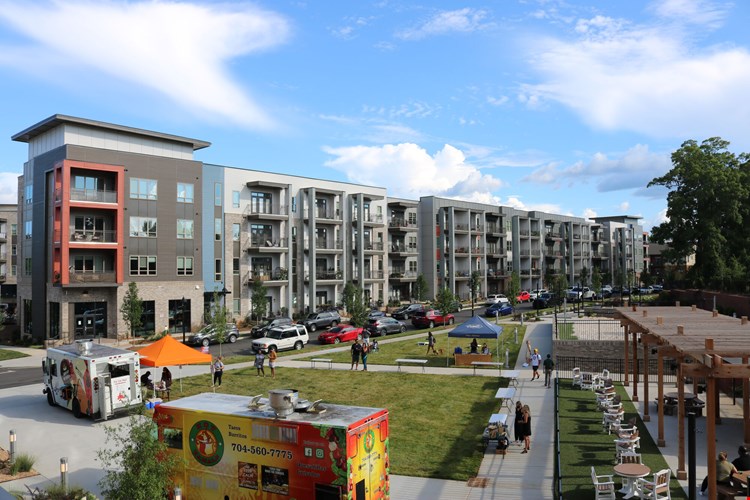 The Village at Commonwealth Image 24