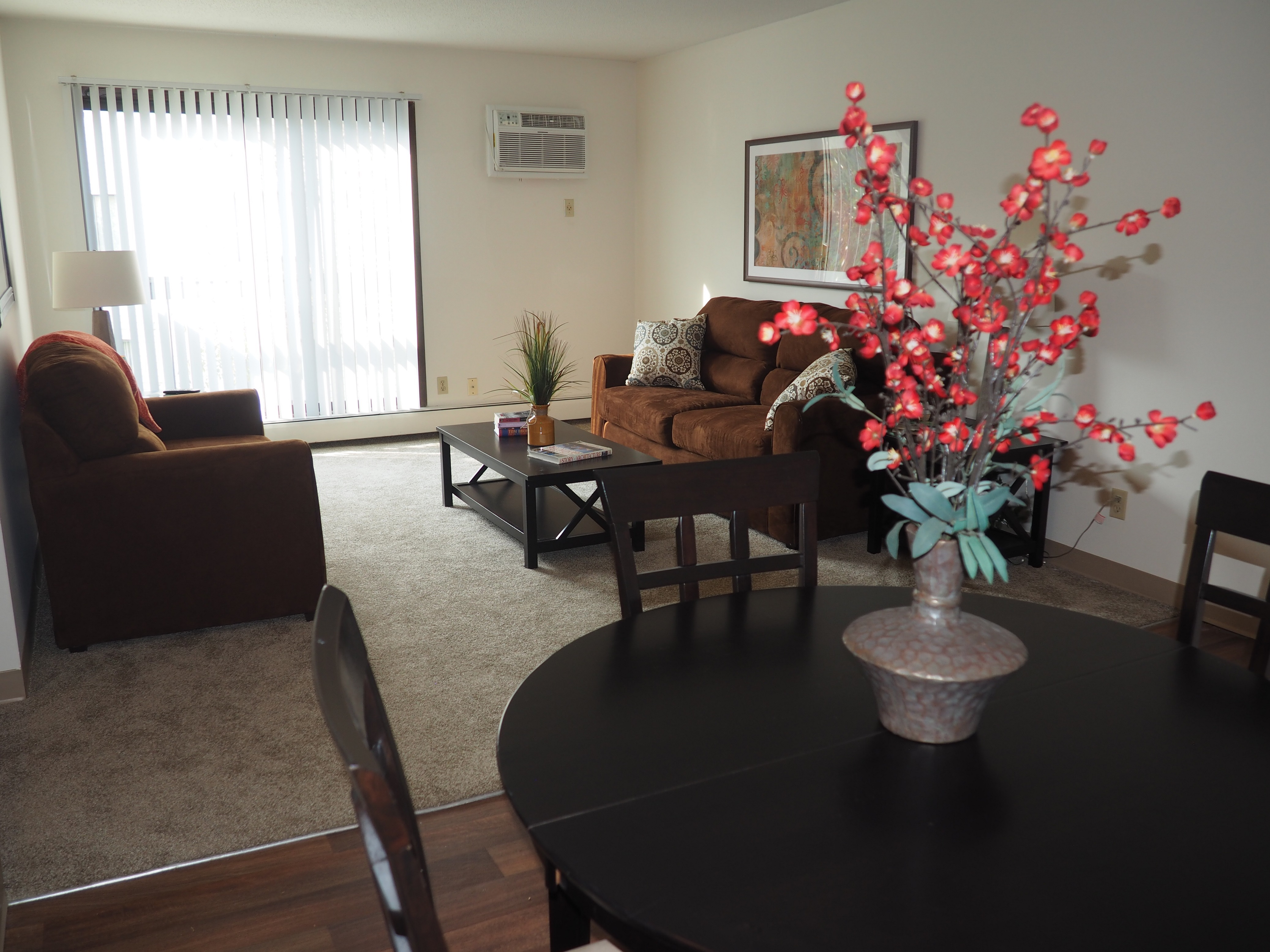 Hampden Square Apartments Image 7