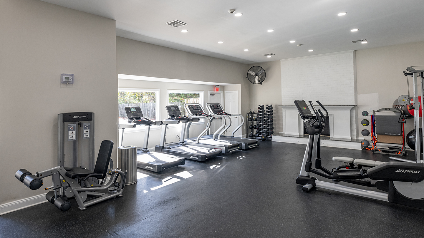 Foxchase Apartments Image 7