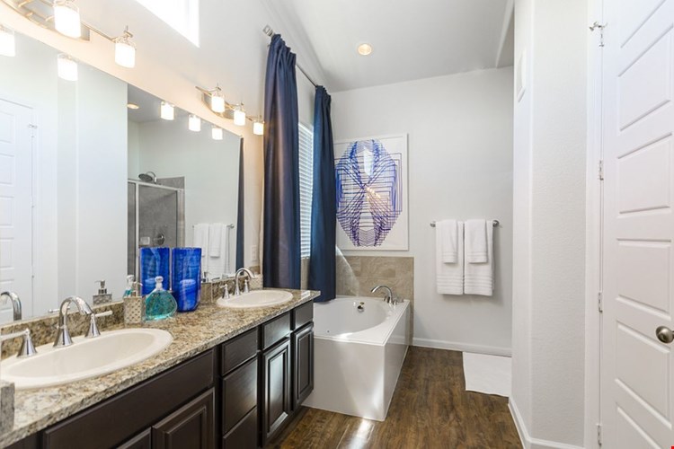 Villages 3Eighty Image 15