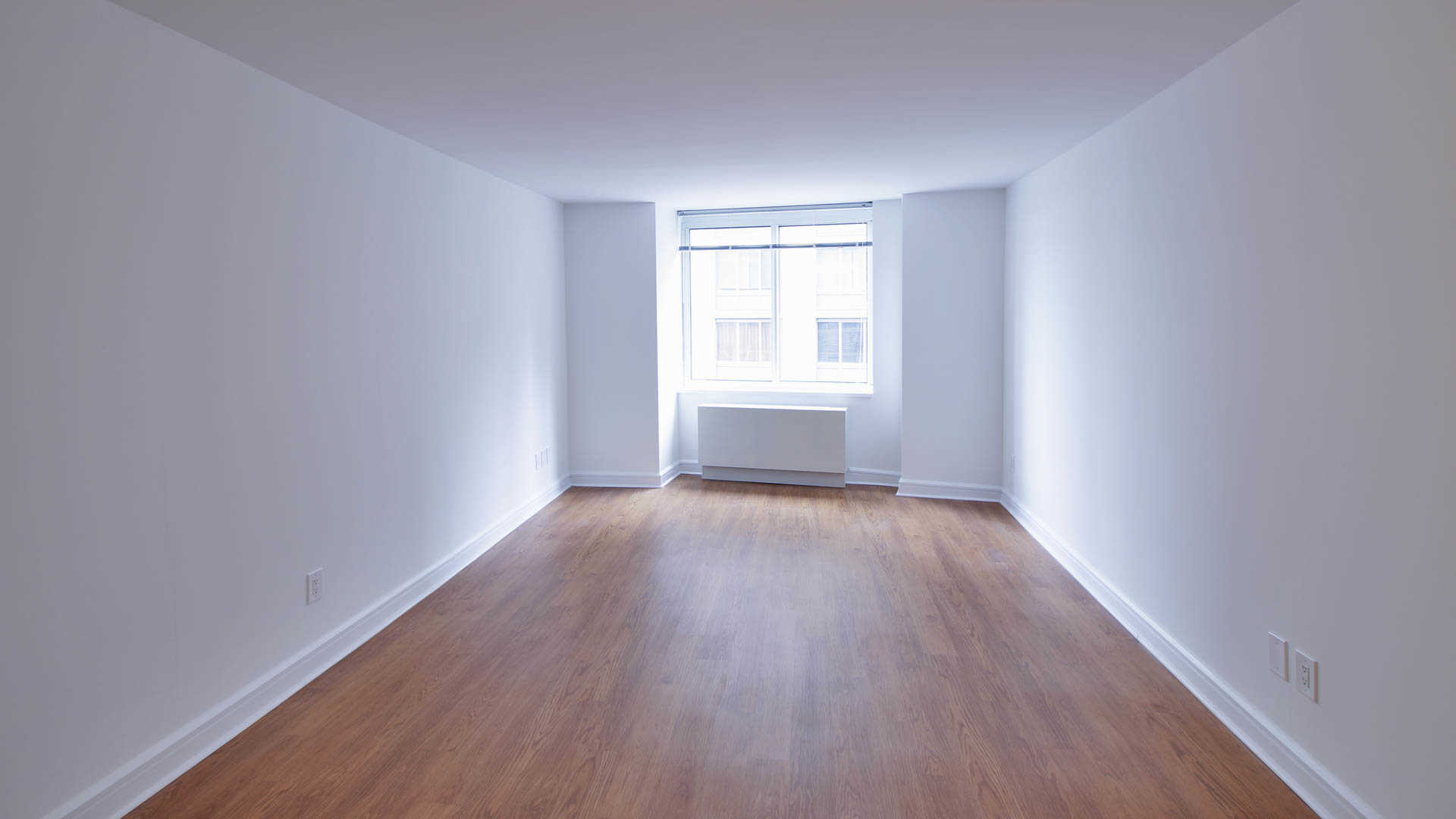 140 Riverside Boulevard Image 16