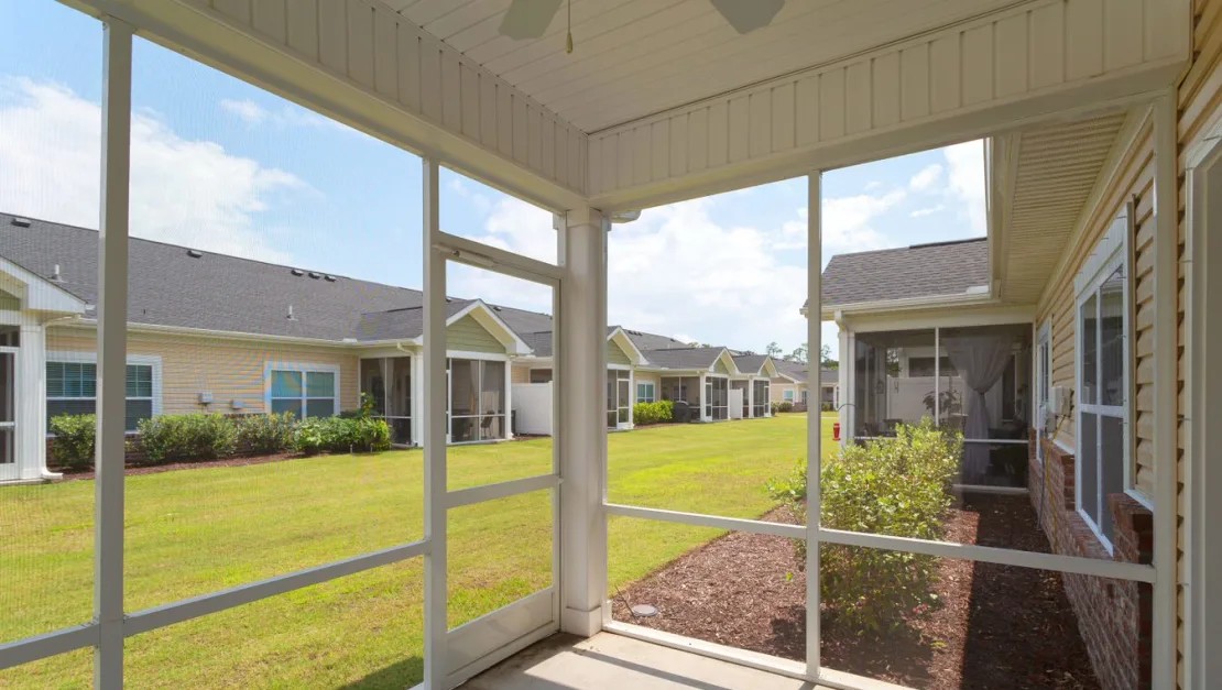 River Oaks Village Image 2