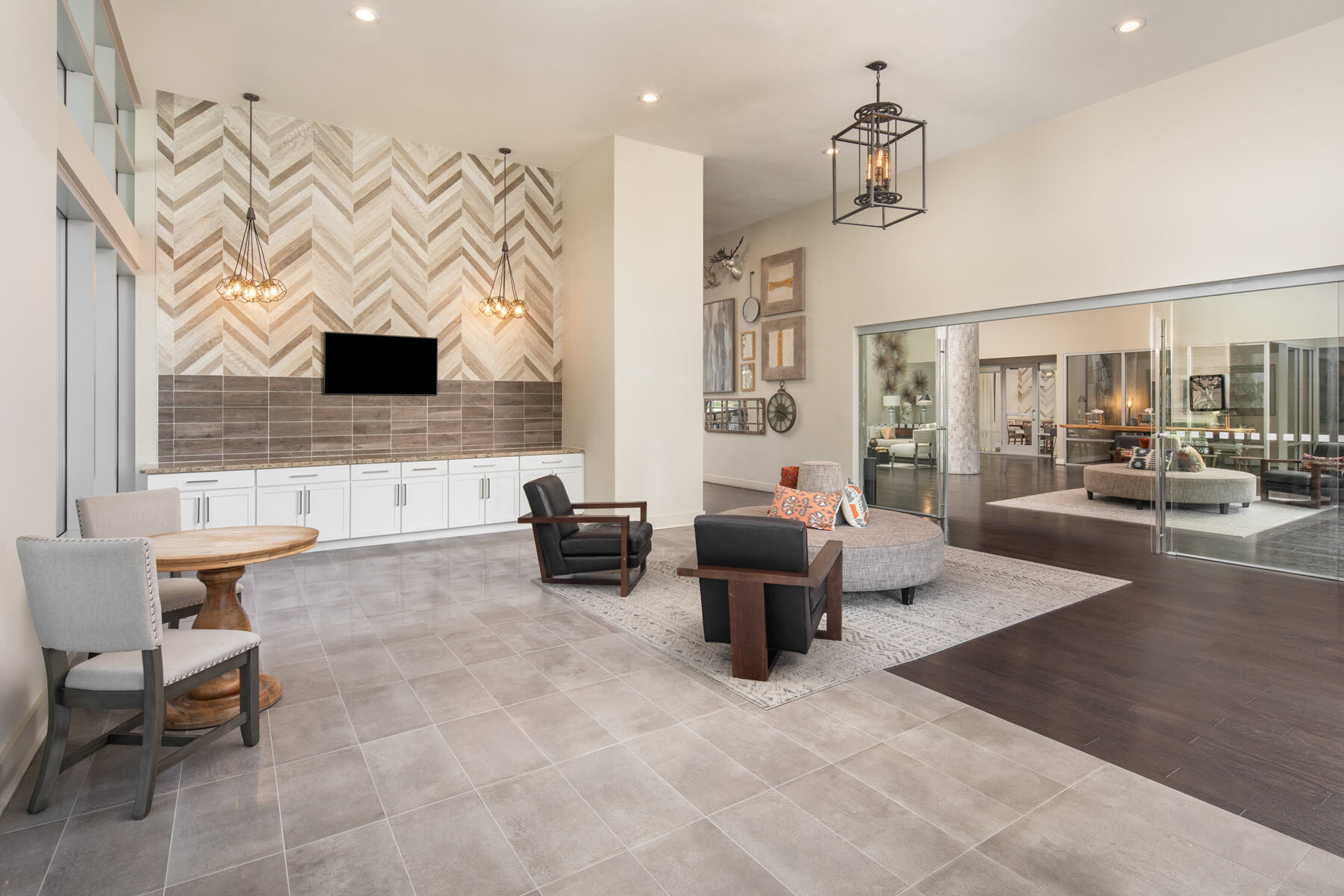 Camden McGowen Station Image 38