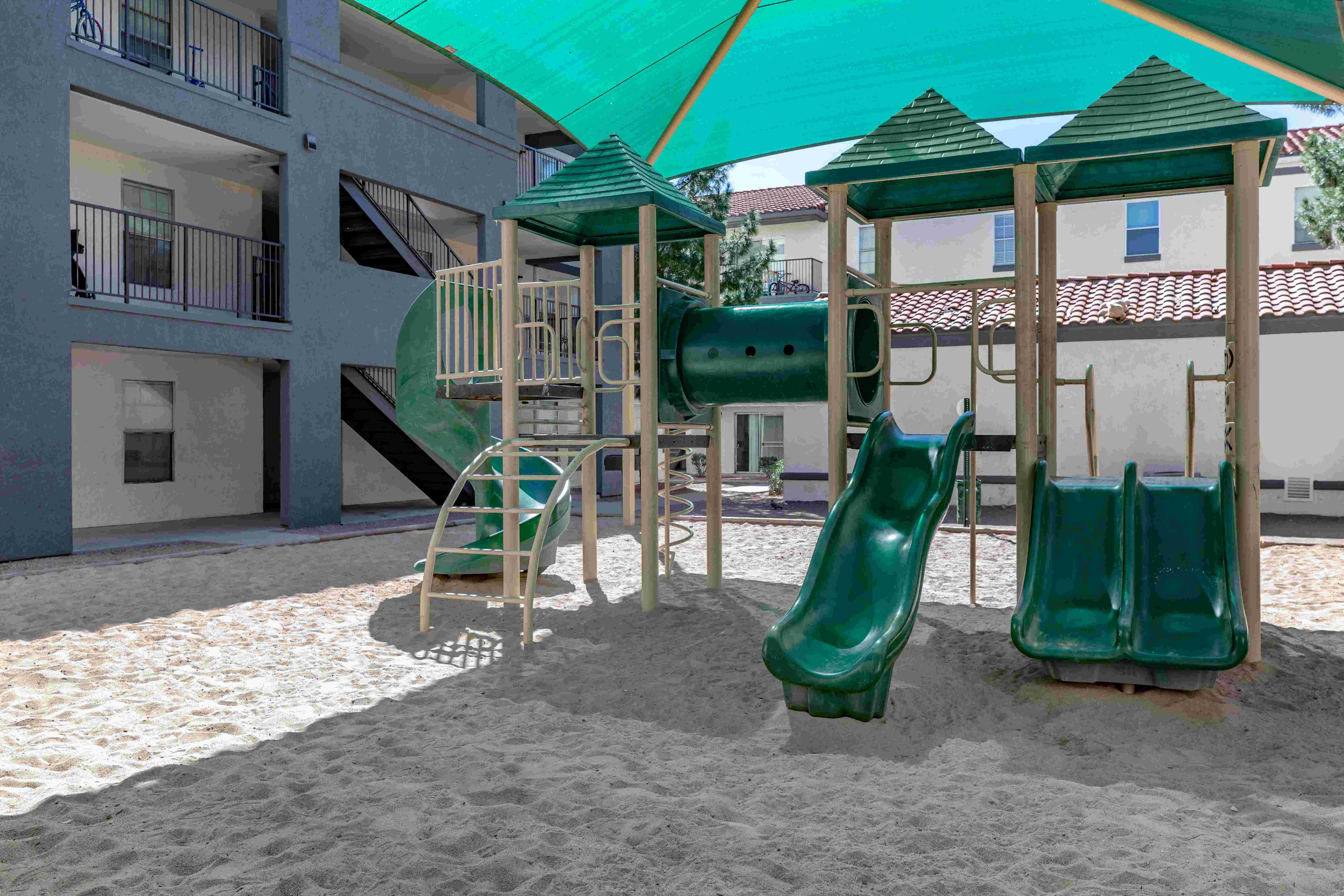 Icon on Midvale Image 5