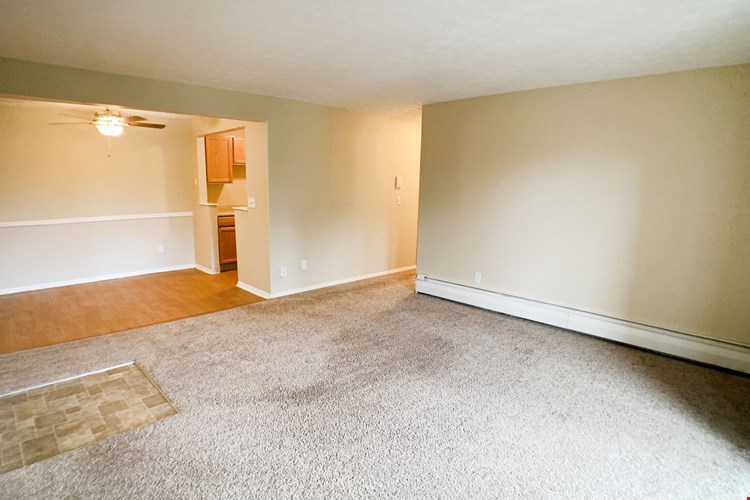 Summit East - A Senior Community Image 7