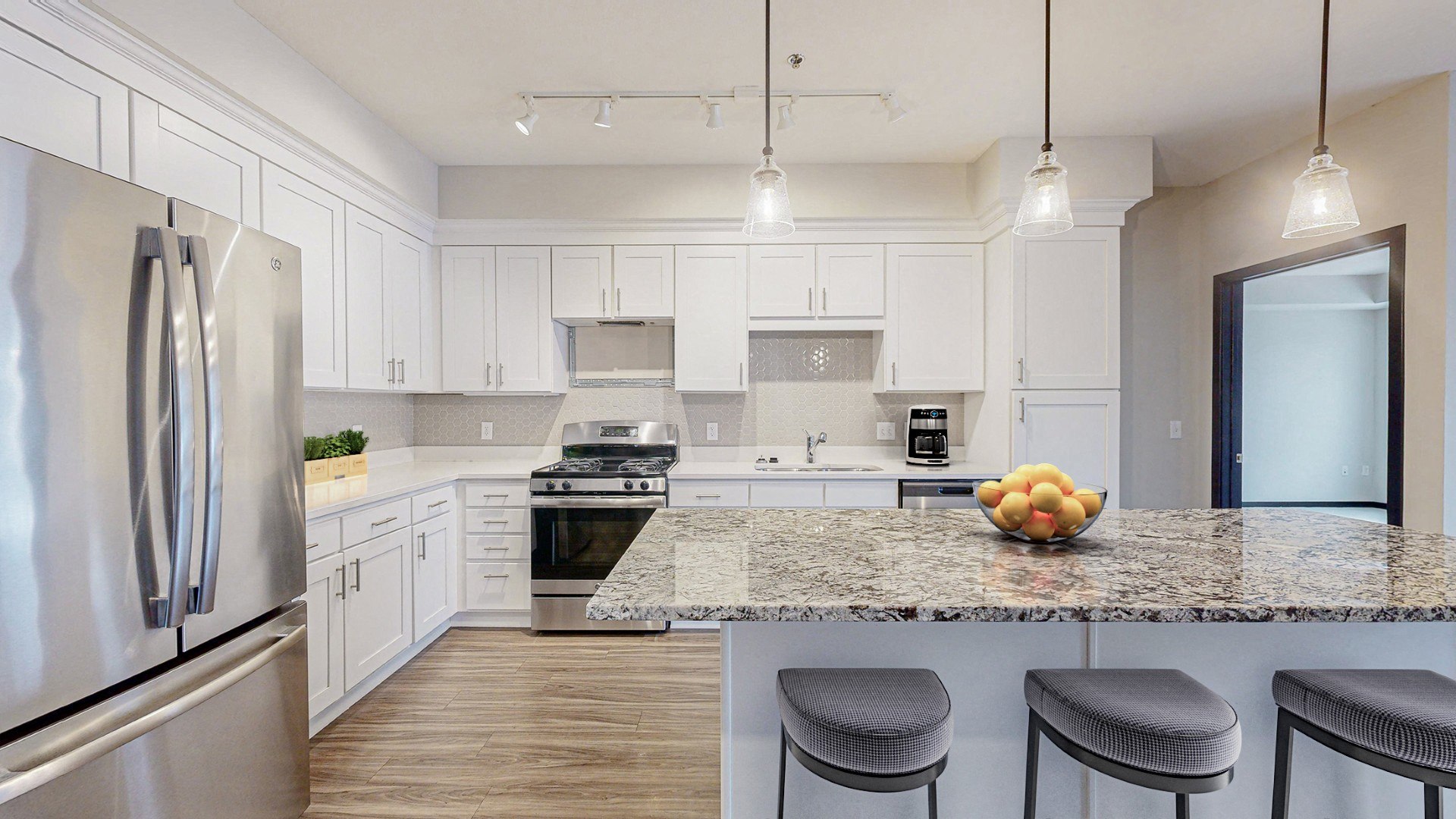 The Shoreham Apartments Image 59