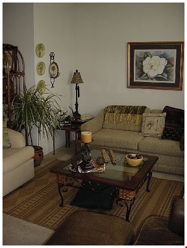 Phillips Landing Apartment Homes Image 3