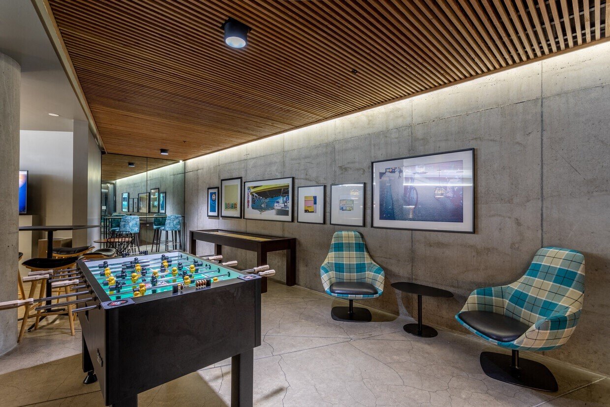 Resident Lounge | Yard