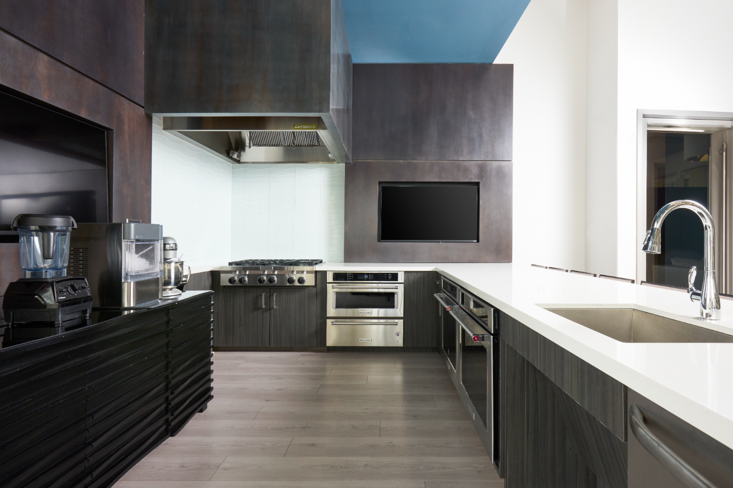 Lakeside Apartments Image 90