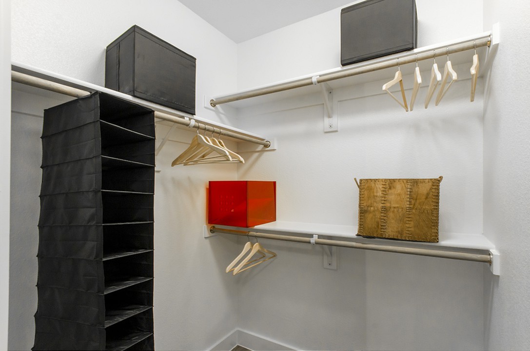 The Towers Woodland Image 53