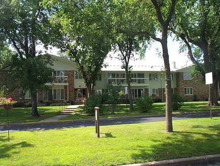 Old Shakopee Village Image 3