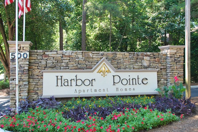 Harbor Pointe Image 2