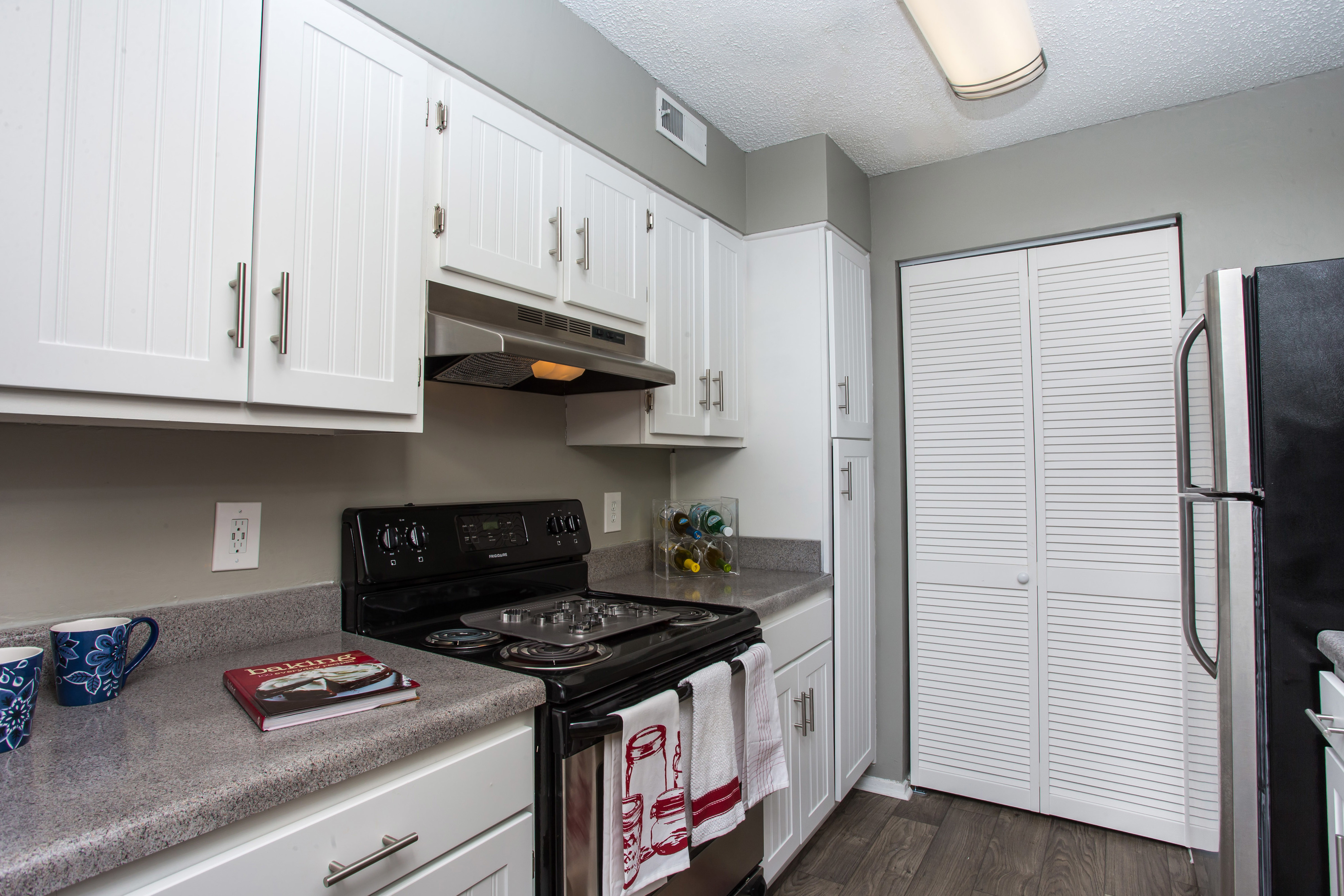 700 Riverchase Apartments Image 22