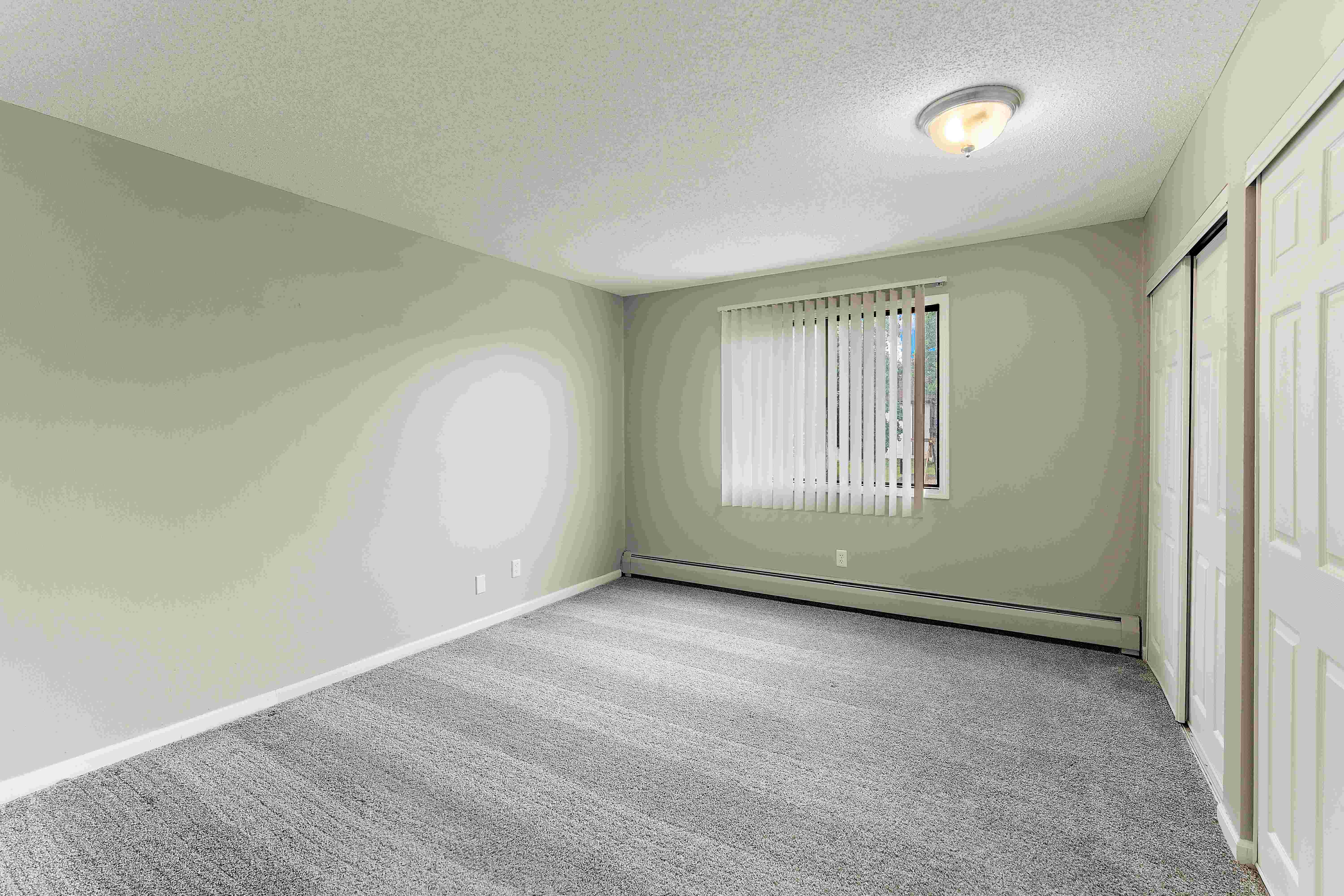 Lancaster Village Apartments Image 29