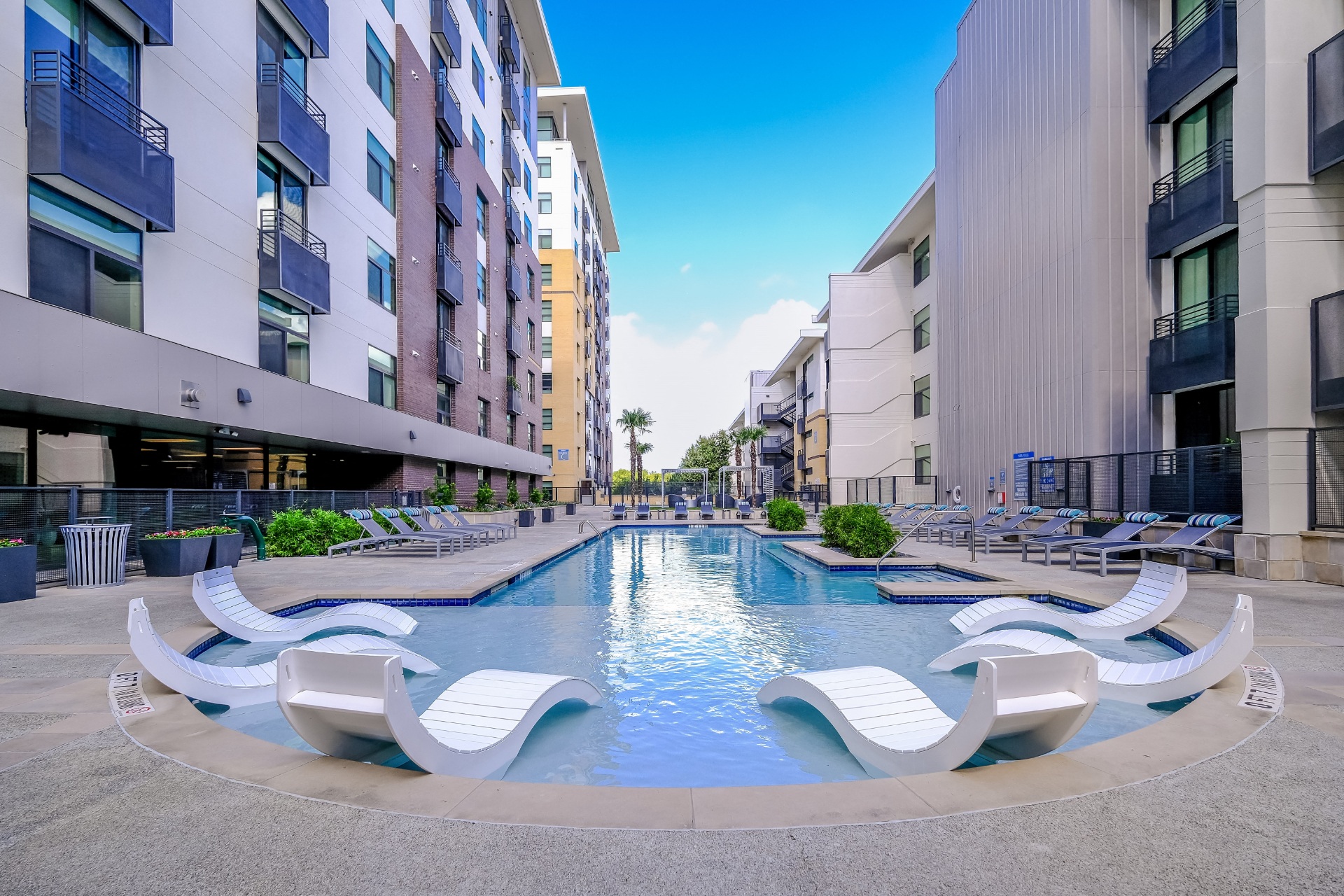 Berkshire Riverview Image 8