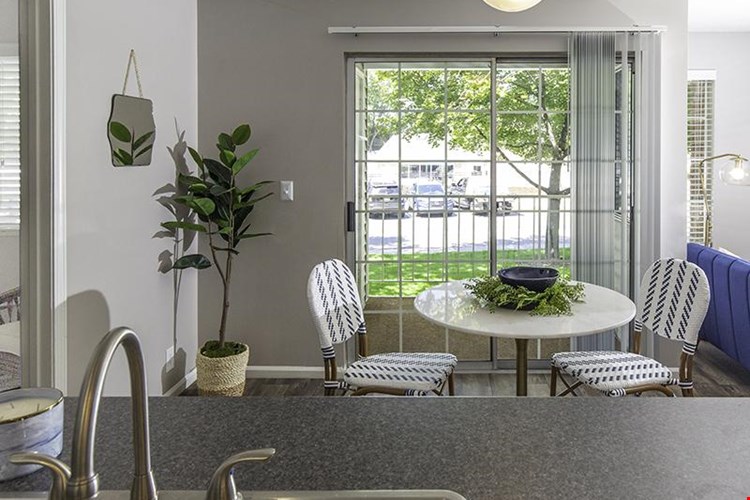 Candlestick Lane  Image 4