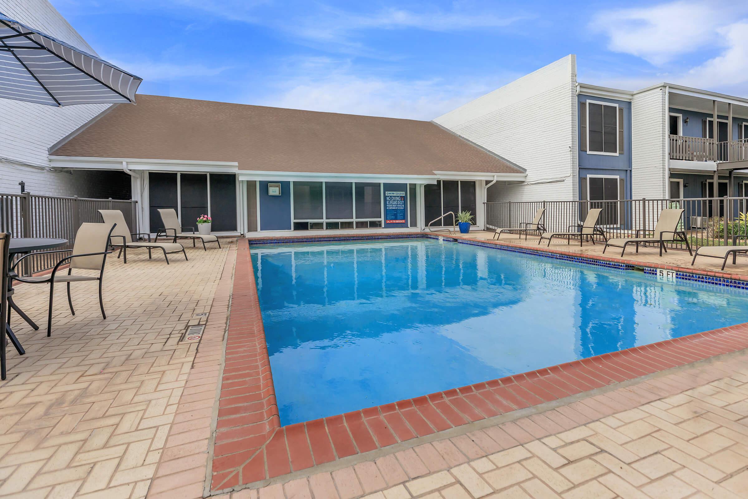 Baytree Ocean Drive Apartments Image 1