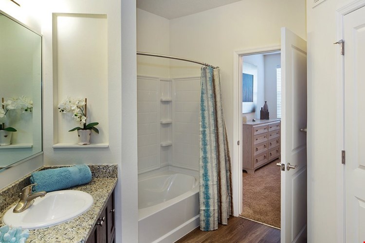 The Oaks At Southlake Commons Image 11