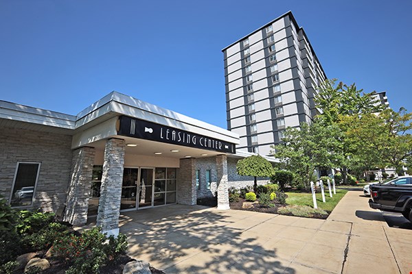 Gates Mills Place Image 4