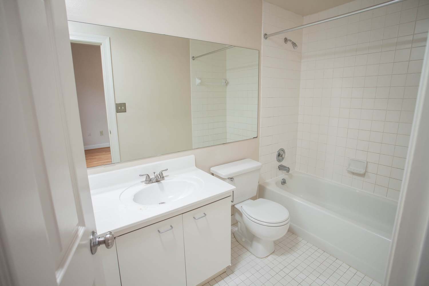 Kingsbury Image 10