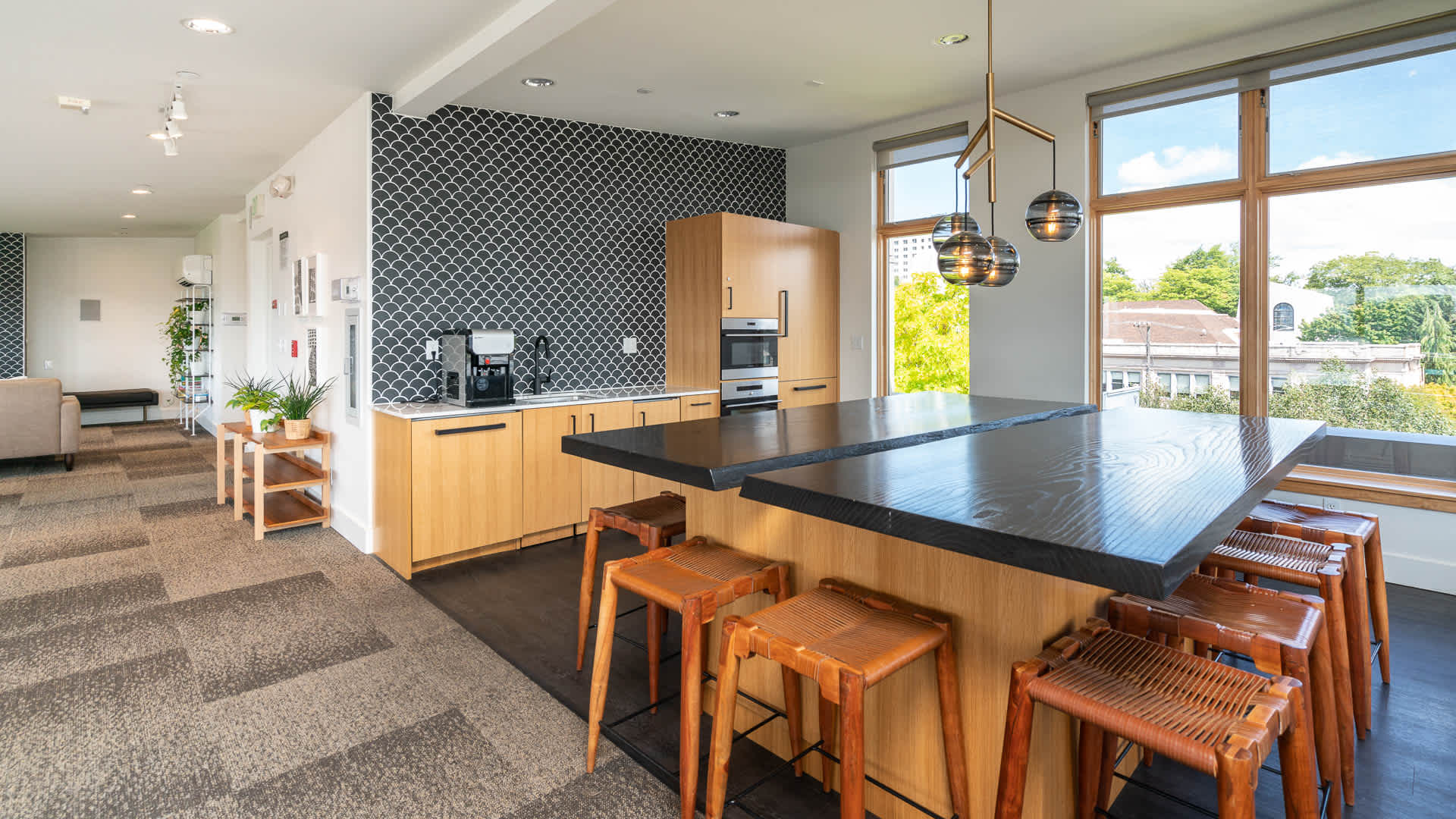 Chloe on Union Image 26