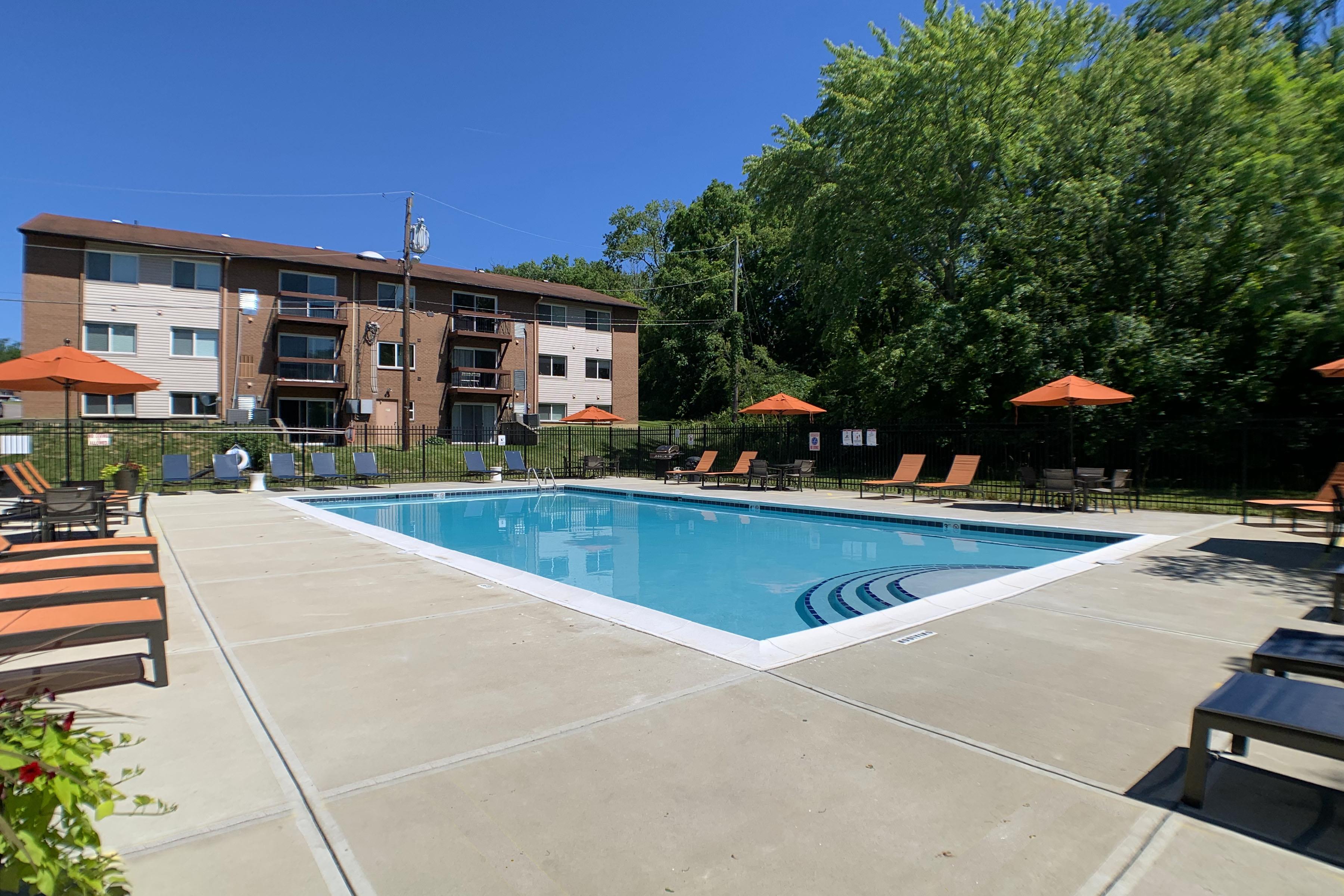 Fox Run Apartments Image 4